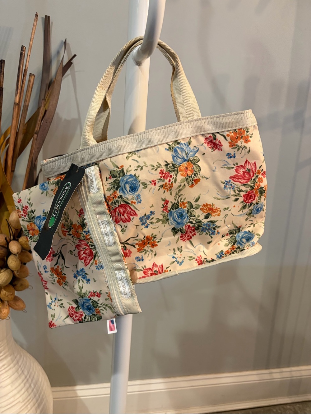 NWT ✨ Floral Canvas Tote Bag with Matching Pouch - Cream Floral